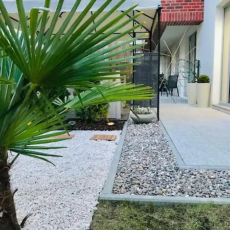 Apartment & Garden In The Old Town Gdansk