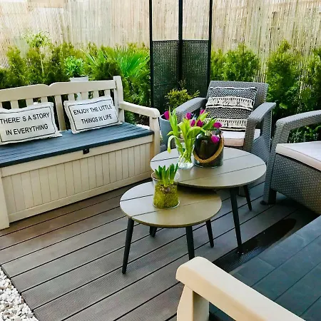 Apartment & Garden In The Old Town Gdansk